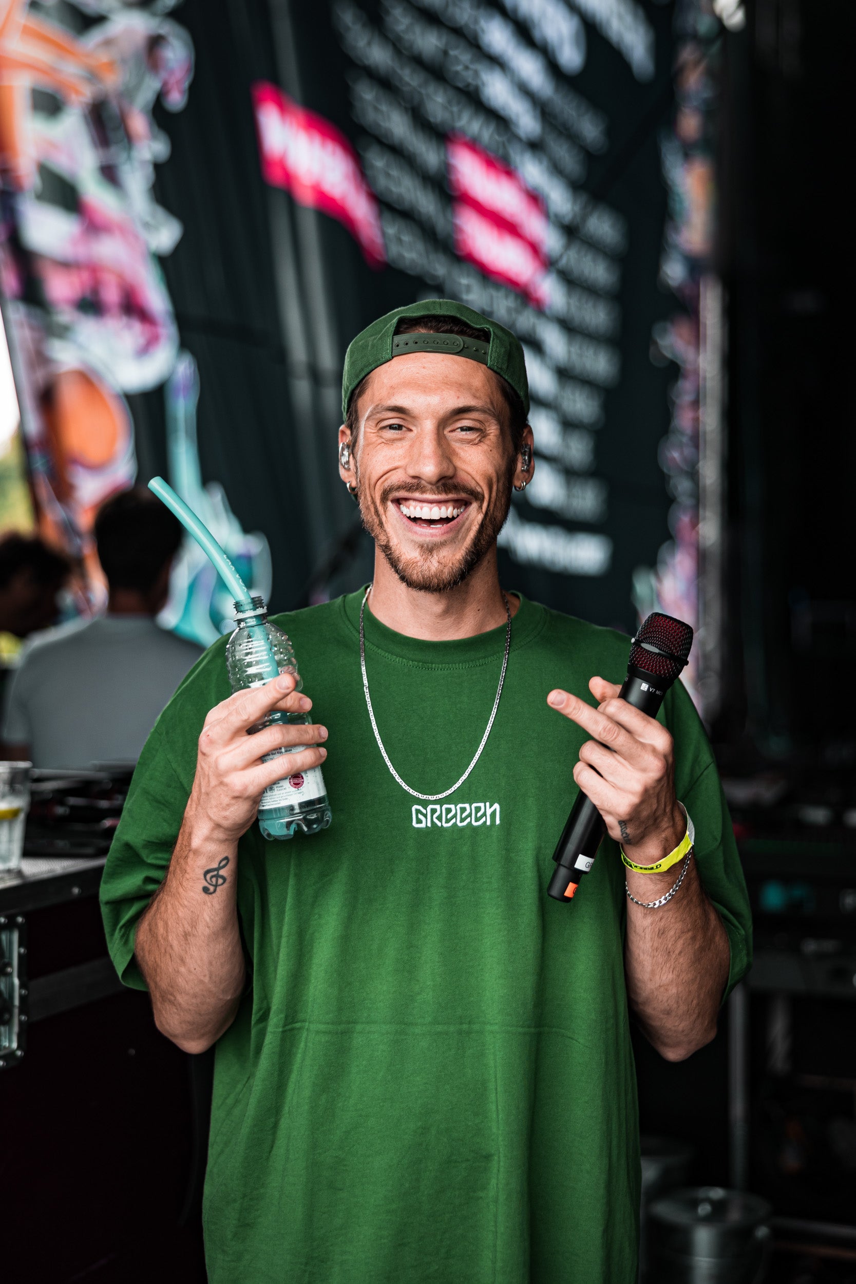 Greeen